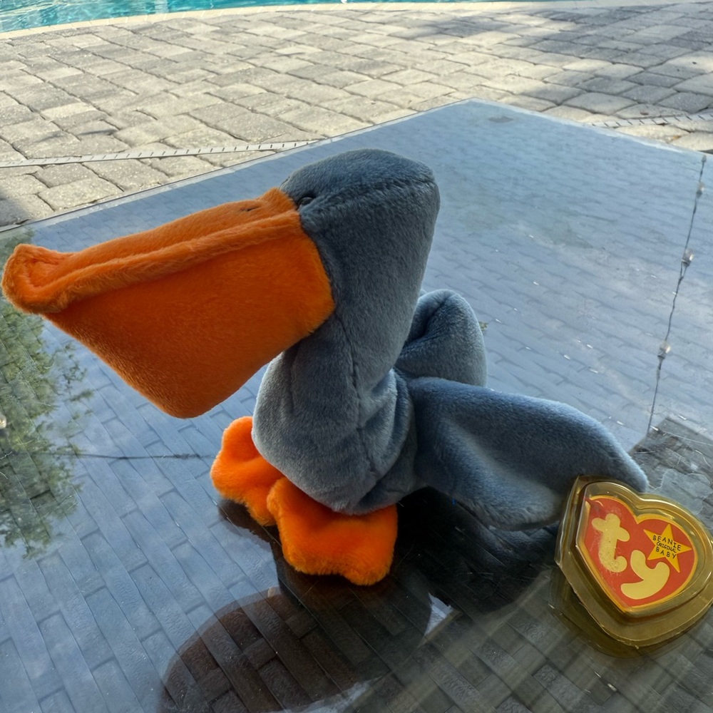 TY Beanie Baby Scoop Pelican Plush - Gray and Orange